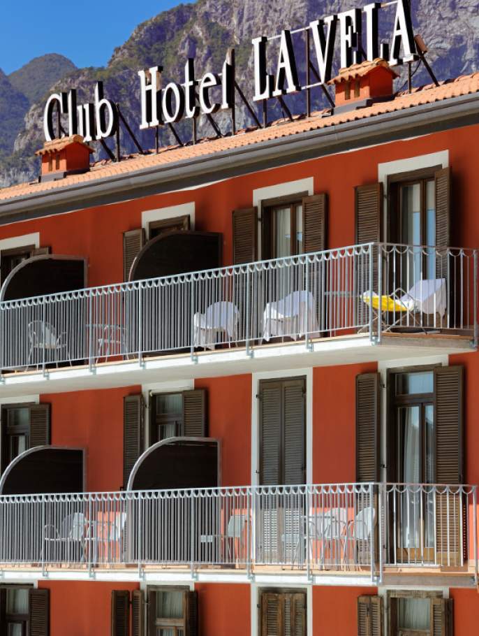 Club Hotel E Residence La Vela Torbole Sul Garda Exterior foto